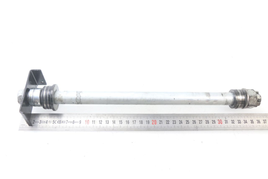 photo de AXE ROUE ARRIERE KAWASAKI Z ABS 750 (2007 - 2013)