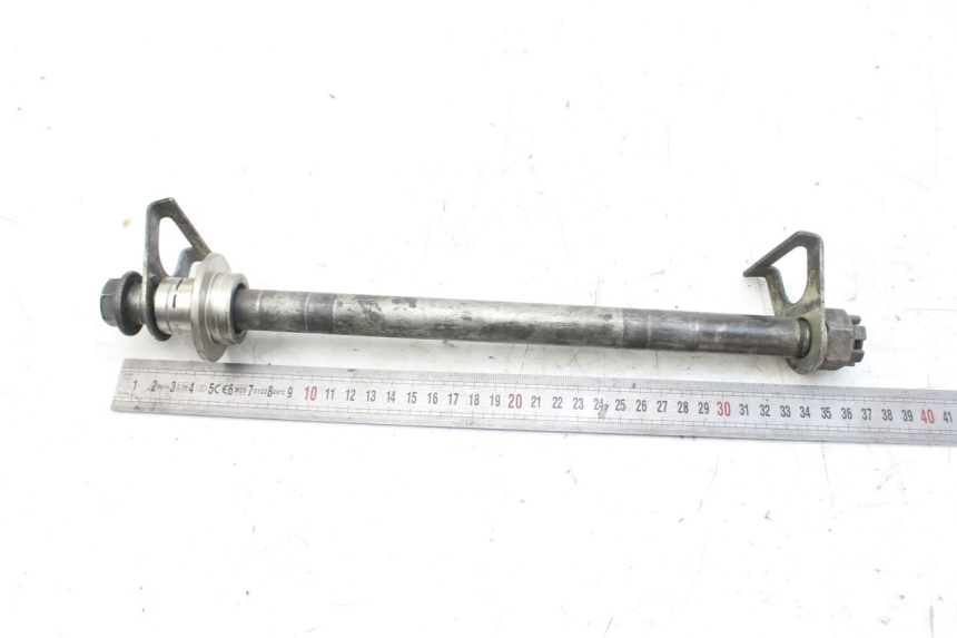 photo de AXE ROUE ARRIERE KAWASAKI ZX-6R ZX6R 600 (1995 - 1997)