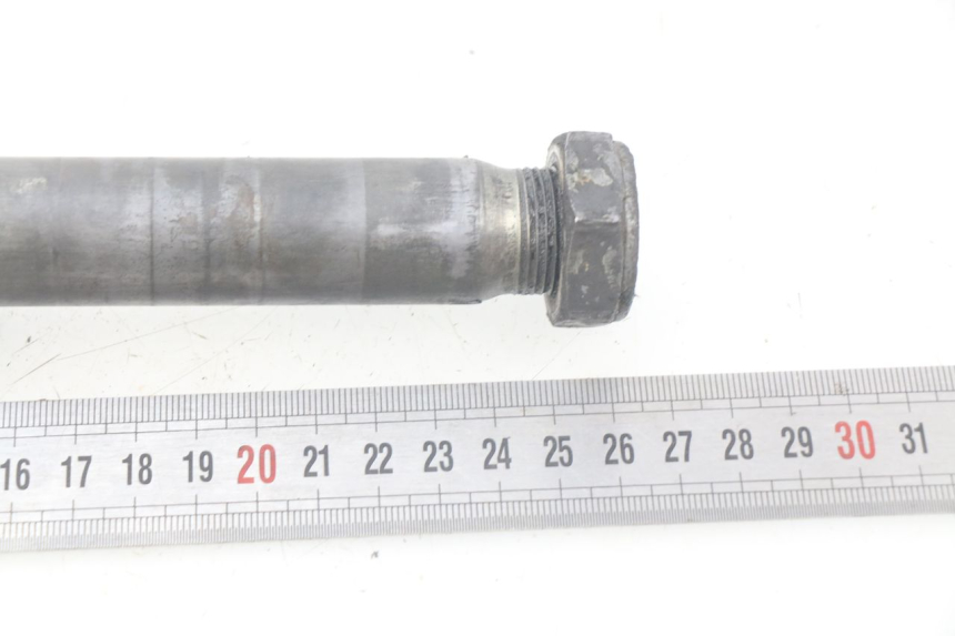 photo de AXE ROUE ARRIERE KAWASAKI KX F KXF 450 (2012 - 2015) - Autre angle de vue