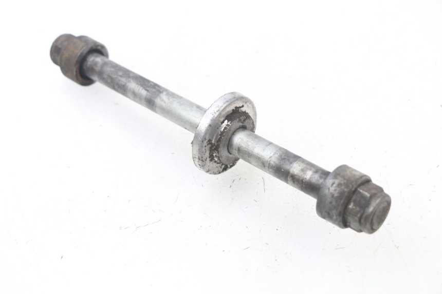 photo de AXE ROUE ARRIERE MOTOBECANE LT 125 (1970 - 1975)
