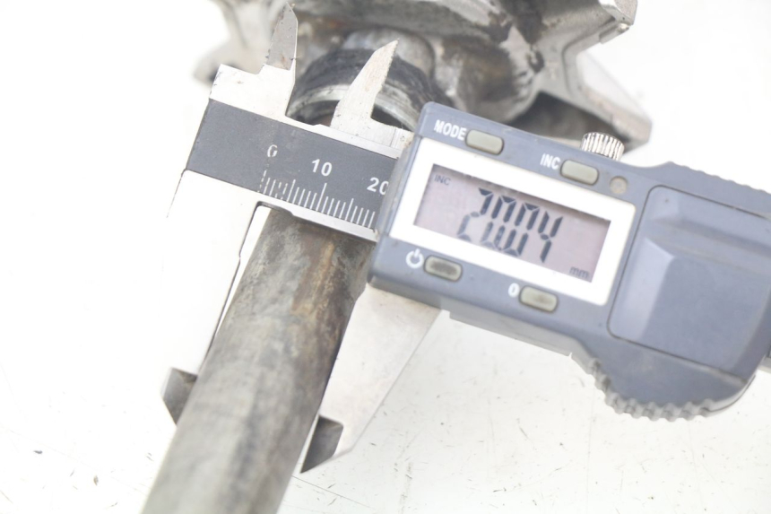 photo de AXE ROUE ARRIERE YAMAHA MT-07 MT07 ABS 700 (2014 - 2017) - Détail de la pièce