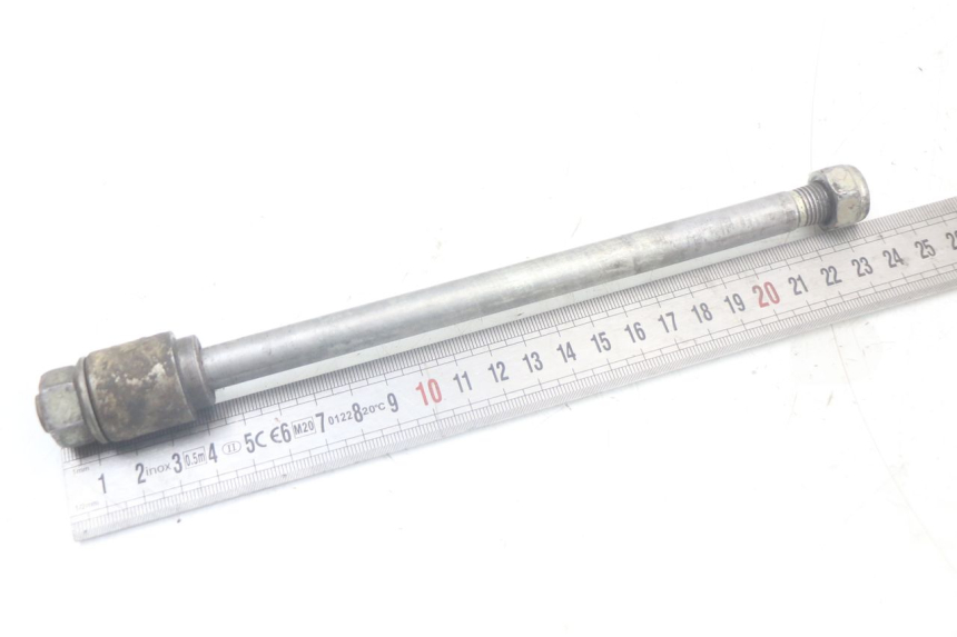 photo de AXE ROUE ARRIERE PEUGEOT XP6 50 (1997 - 2003)