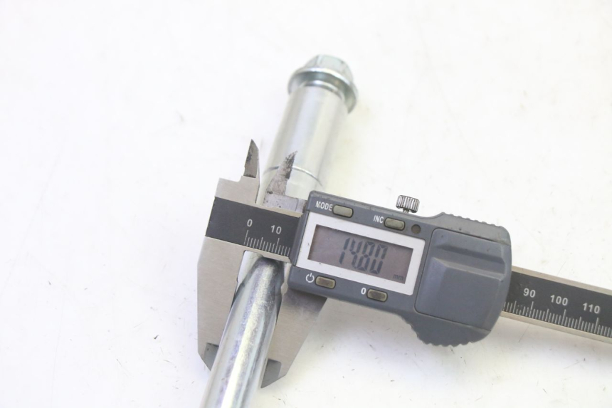 photo de AXE ROUE ARRIERE APOLLO RFZ 125