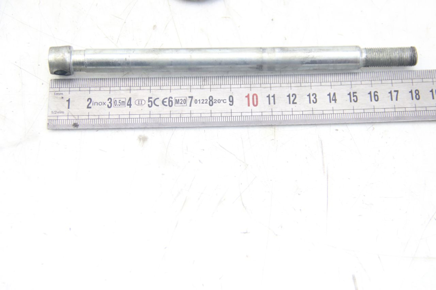 photo de AXE ROUE ARRIERE JAWA STELLA BABETTA 134 50