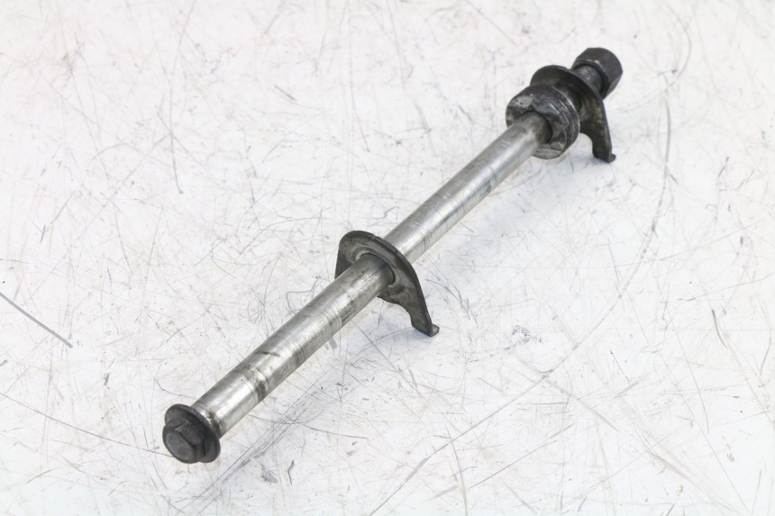 photo de AXE ROUE ARRIERE SUZUKI GS GSE 500 (2003 - 2007)