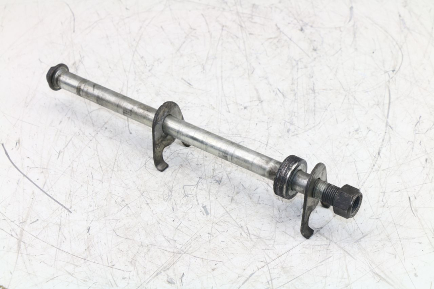 photo de AXE ROUE ARRIERE SUZUKI GS GSE 500 (2003 - 2007)