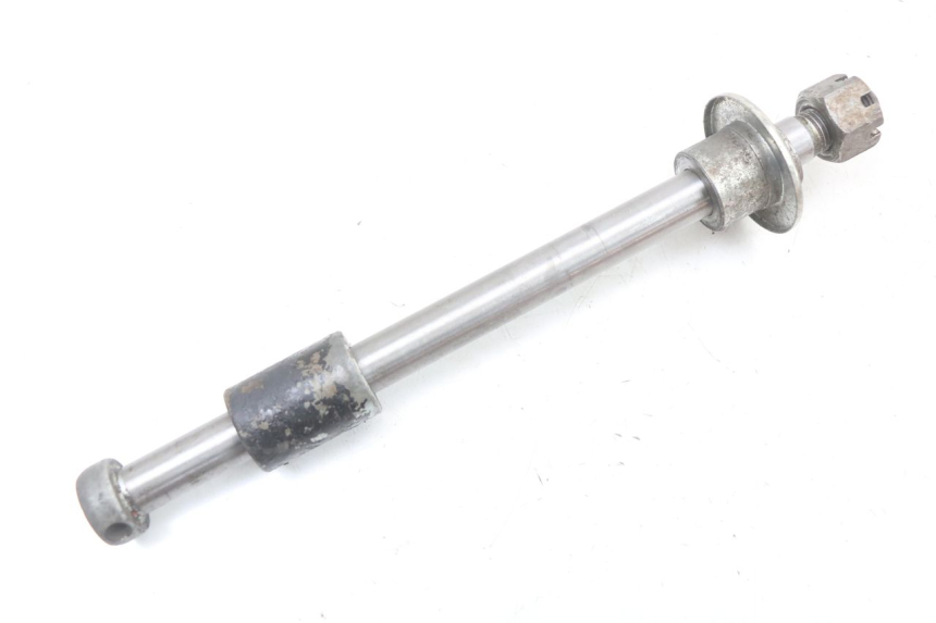 photo de AXE ROUE ARRIERE SUZUKI GSX E 250 (1982 - 1983)