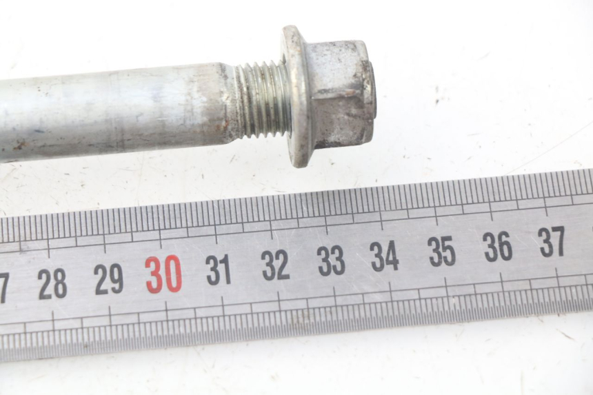 photo de AXE ROUE ARRIERE SUZUKI RV VAN VAN 125 (2003 - 2008)