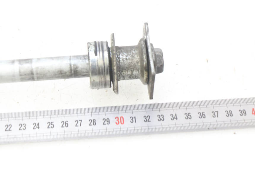 photo de AXE ROUE ARRIERE SUZUKI SV N 650 (1999 - 2002)