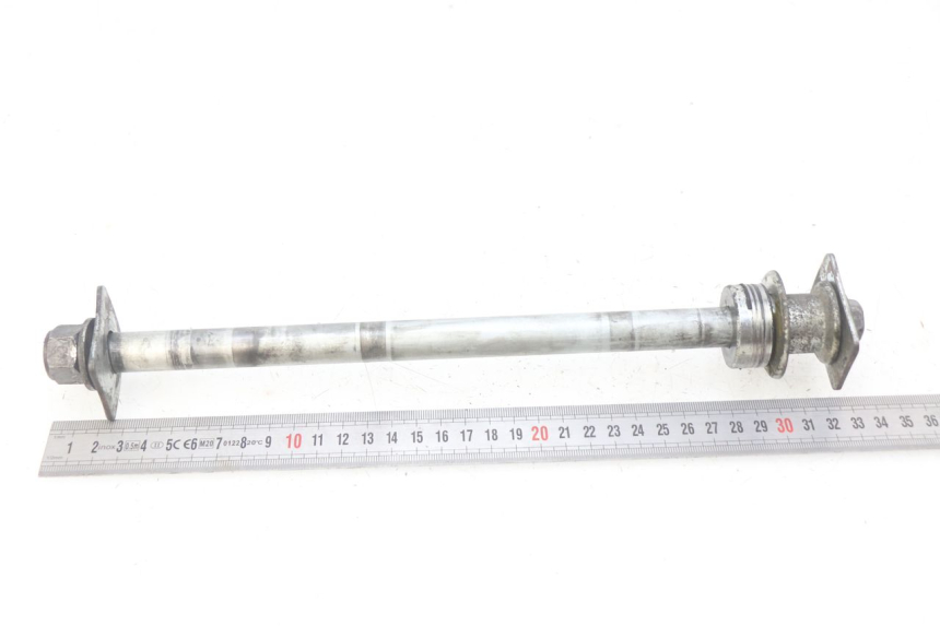 photo de AXE ROUE ARRIERE SUZUKI SV N 650 (1999 - 2002)