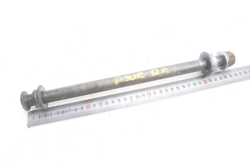 photo de AXE ROUE ARRIERE YAMAHA XJR 1300 (1998 - 2002) - Zoom état d’usage