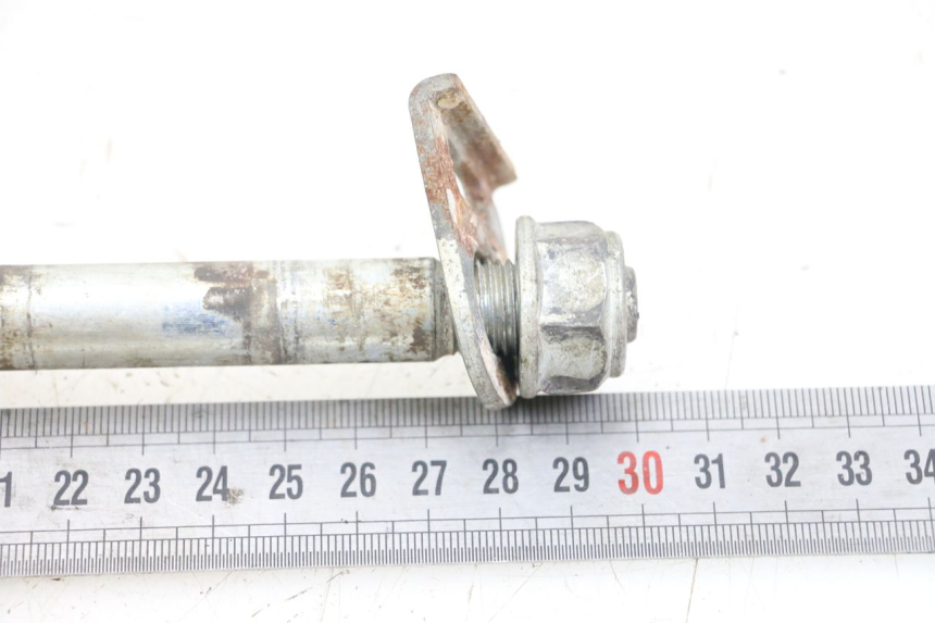 photo de Rear wheel axle HYOSUNG XRX 125 (2000 - 2008)