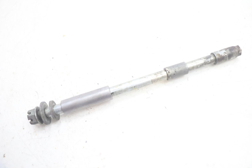 photo de AXE ROUE ARRIERE YAMAHA XV VIRAGO 535 (1988 - 2004) - Détail de la pièce