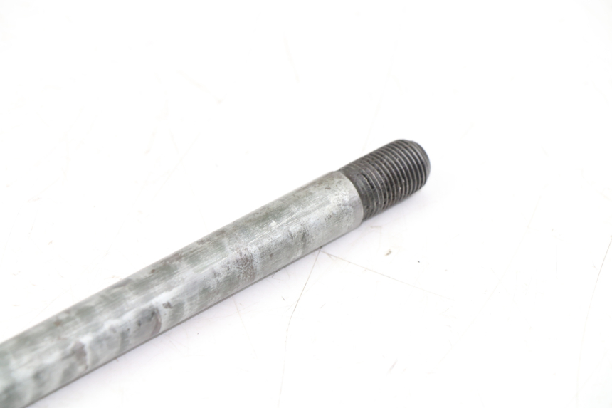 photo de AXE ROUE ARRIERE YAMAHA XJS DIVERSION 600 (2000 - 2003)