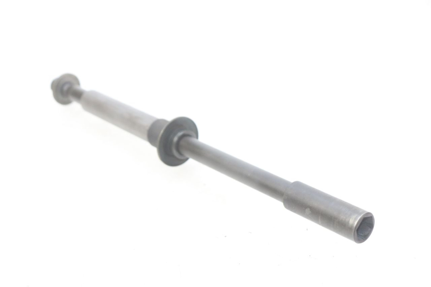 photo de AXE ROUE ARRIERE YAMAHA XP T-MAX TMAX 500 (2004 - 2007)