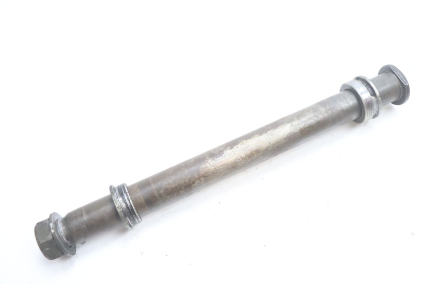 photo de AXE ROUE ARRIERE YAMAHA YZF R GENESIS 750 (1993 - 1998) - Détail de la pièce