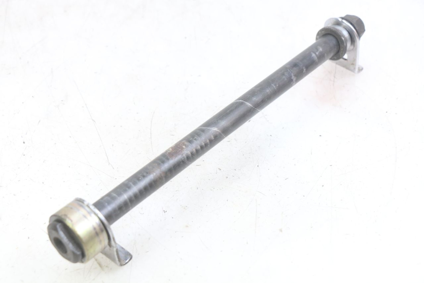 photo de AXE ROUE ARRIERE YAMAHA YZF R THUNDERCAT 600 (1996 - 2003)