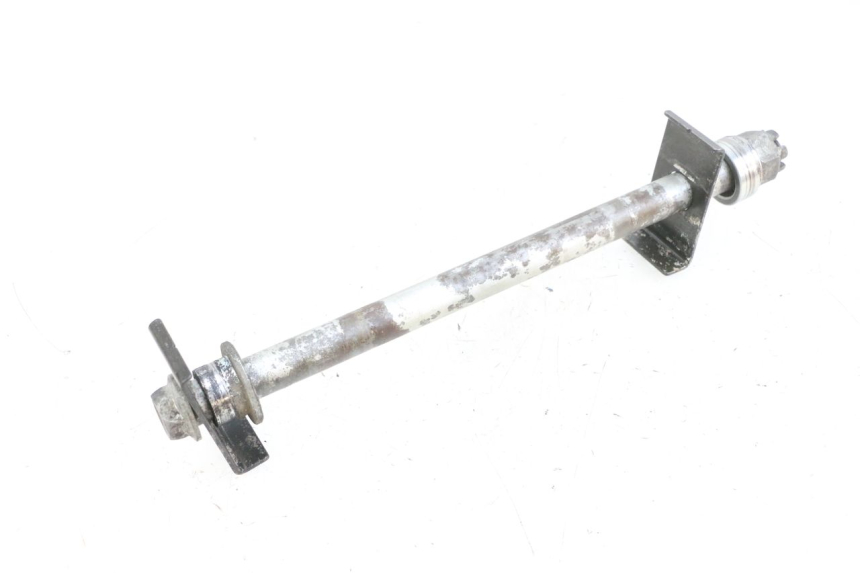 photo de AXE ROUE ARRIERE KAWASAKI ZR 7 750 (1999 - 2001) - Vue principale