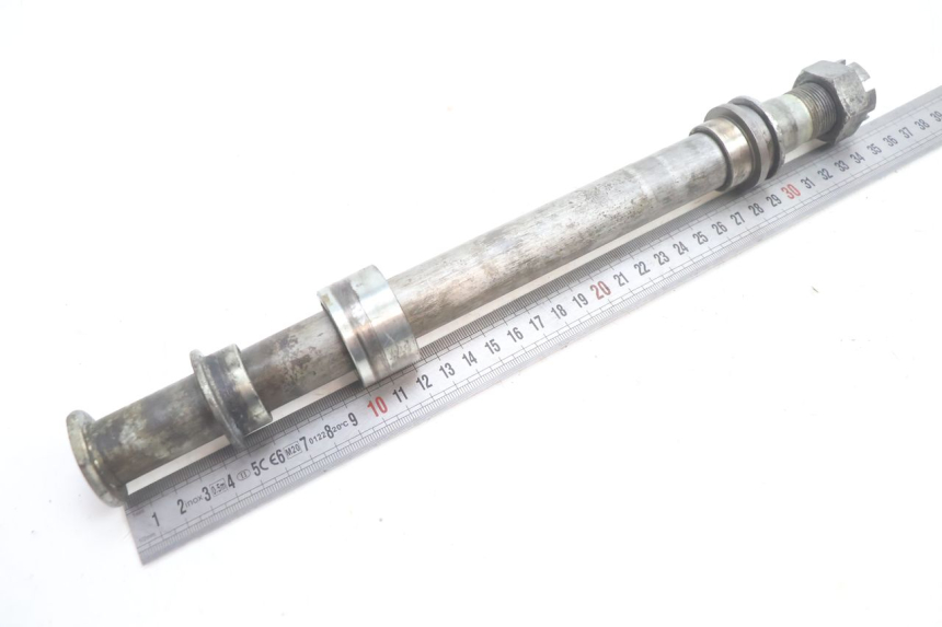 photo de AXE ROUE ARRIERE KAWASAKI ZX-6R ZX6R 600 (2000 - 2002) - Zoom état d’usage