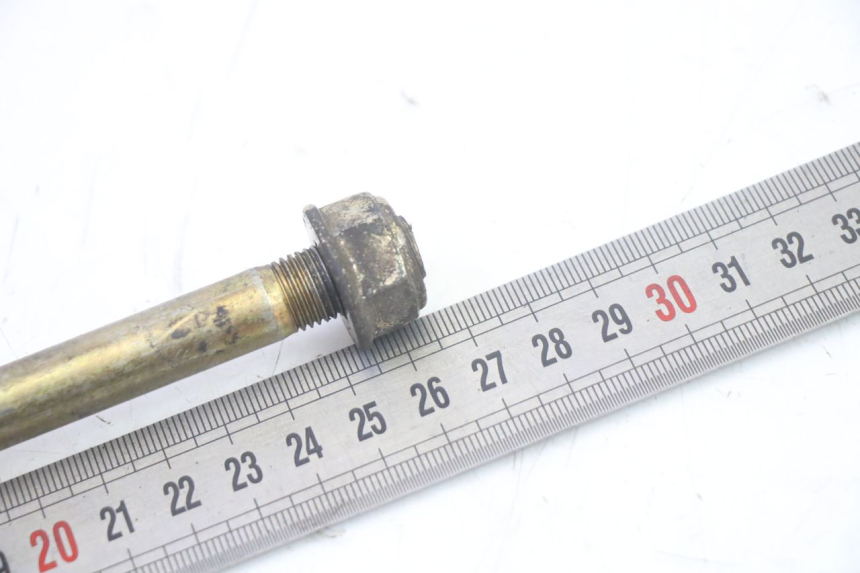 photo de AXE ROUE AVANT KYMCO AGILITY NAKED RENOUVO 2T 50 (2011 - 2018)