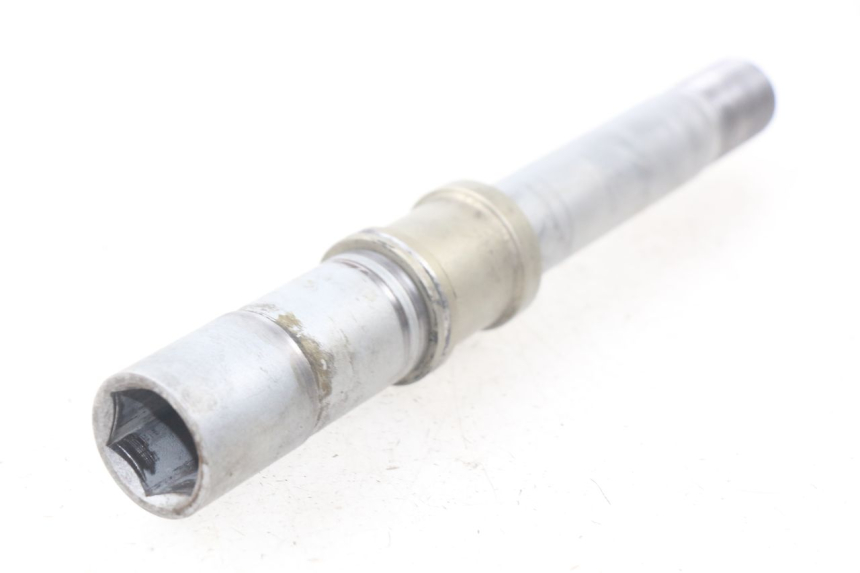 photo de AXE ROUE AVANT BMW R GS 1200 (2005 - 2007)