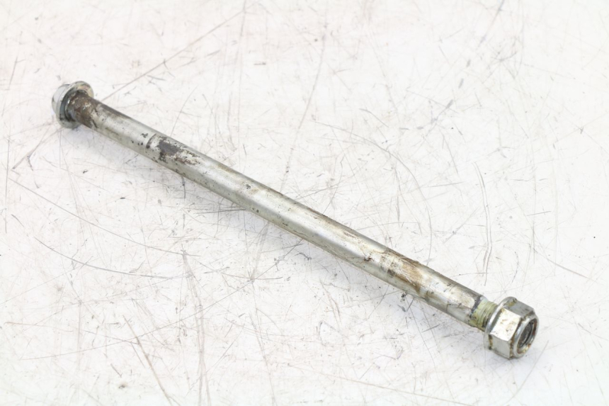 photo de AXE ROUE AVANT HONDA CB S 500 (1997 - 2003)