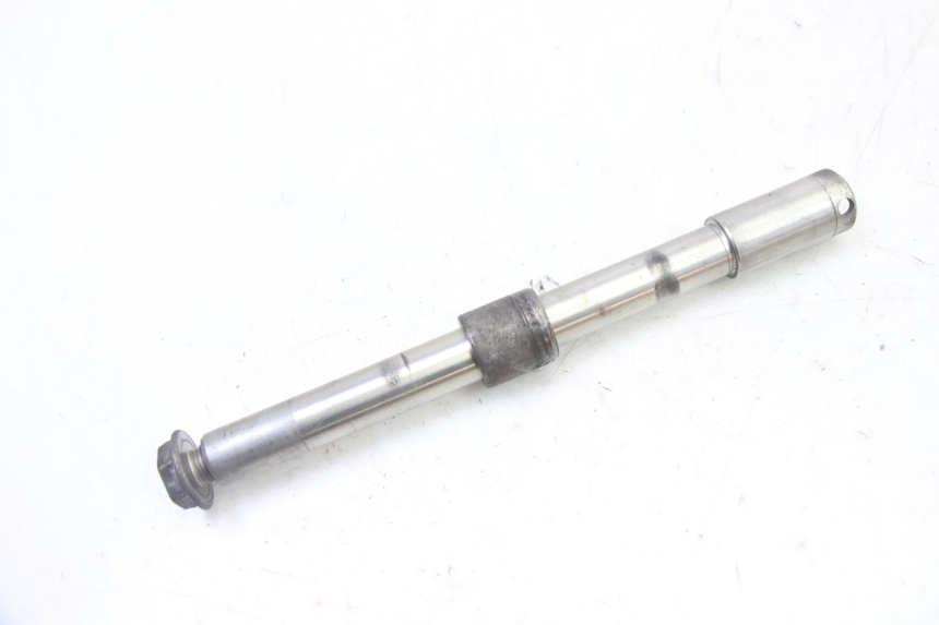 photo de AXE ROUE AVANT HONDA CBR RR FIREBLADE 900 (1992 - 1994)