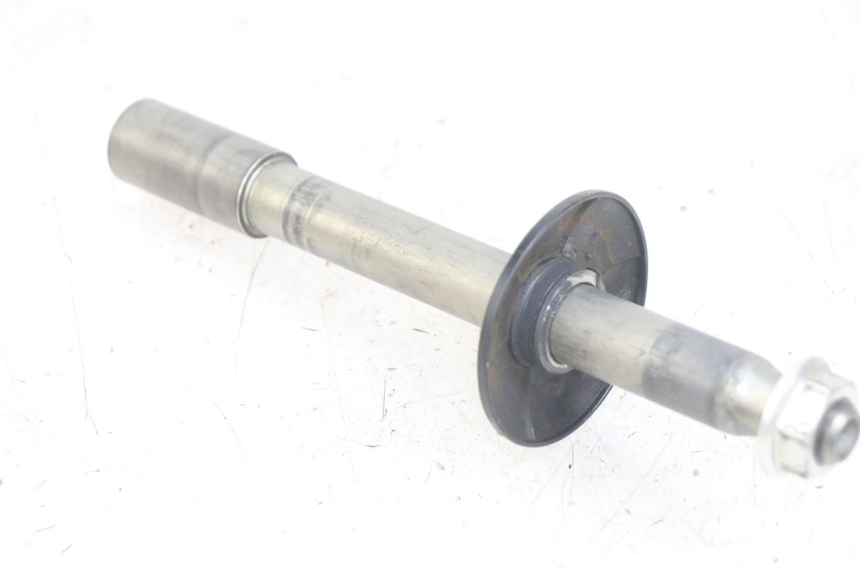 photo de AXE ROUE AVANT HONDA CRF 250 (2010 - 2013) - Détail de la pièce