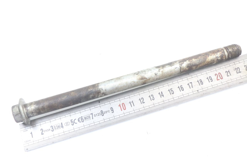 photo de AXE ROUE AVANT SUZUKI GN 125 (1997 - 2000)