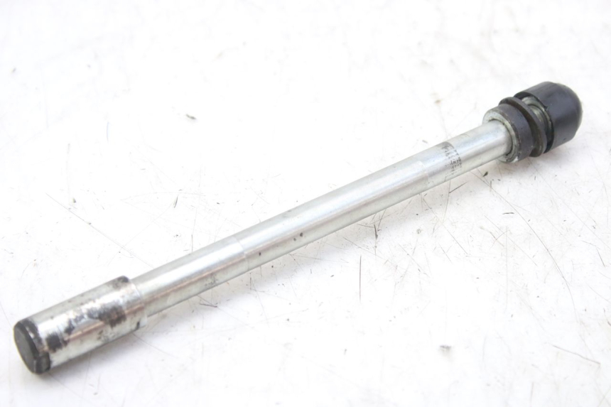 photo de AXE ROUE AVANT DERBI GPR 50 (2004 - 2009)
