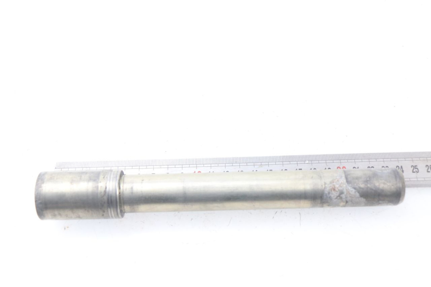 photo de AXE ROUE AVANT SUZUKI GSX-R GSXR 600 (2008 - 2010) - Zoom état d’usage