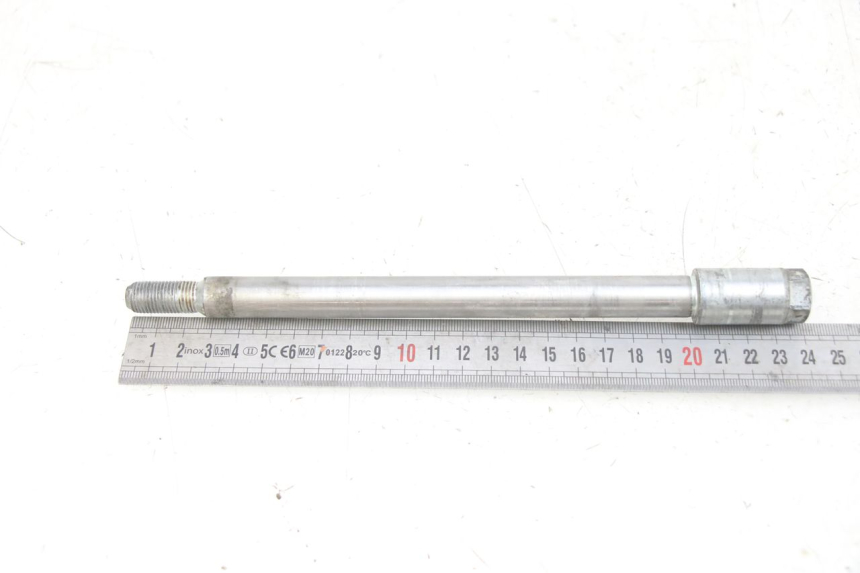 photo de AXE ROUE AVANT HONDA CA REBEL 125 (1995 - 2001)