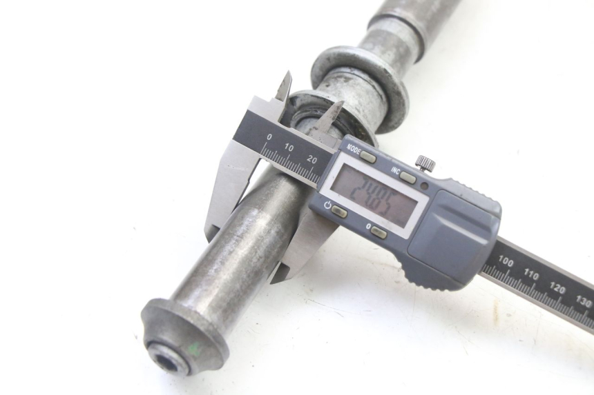 photo de AXE ROUE AVANT BMW K 75 RT 750 (1989 - 1997)
