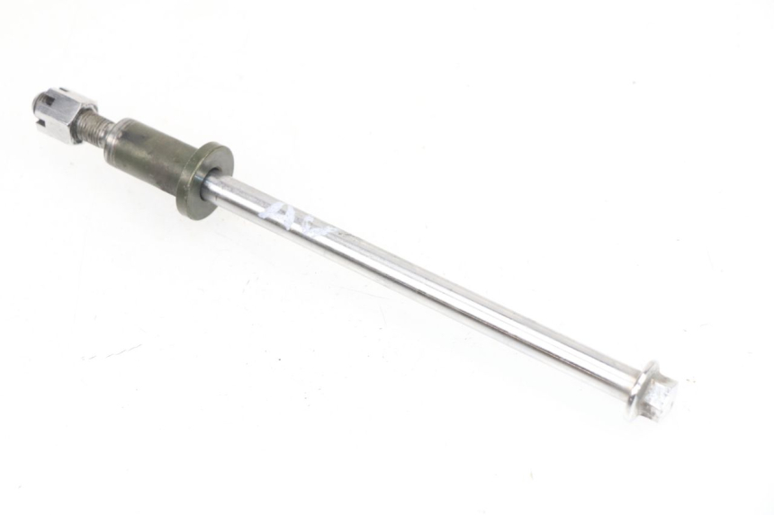 photo de AXE ROUE AVANT KEEWAY OUTLOOK 125 (2007 - 2013)