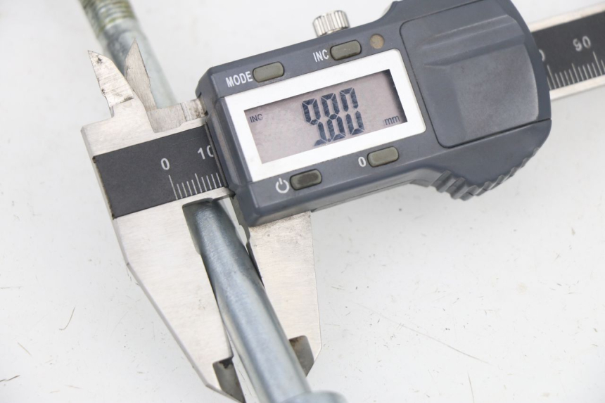 photo de AXE ROUE AVANT LONGJIA DIGITA 2T 50 (2006 - 2018)