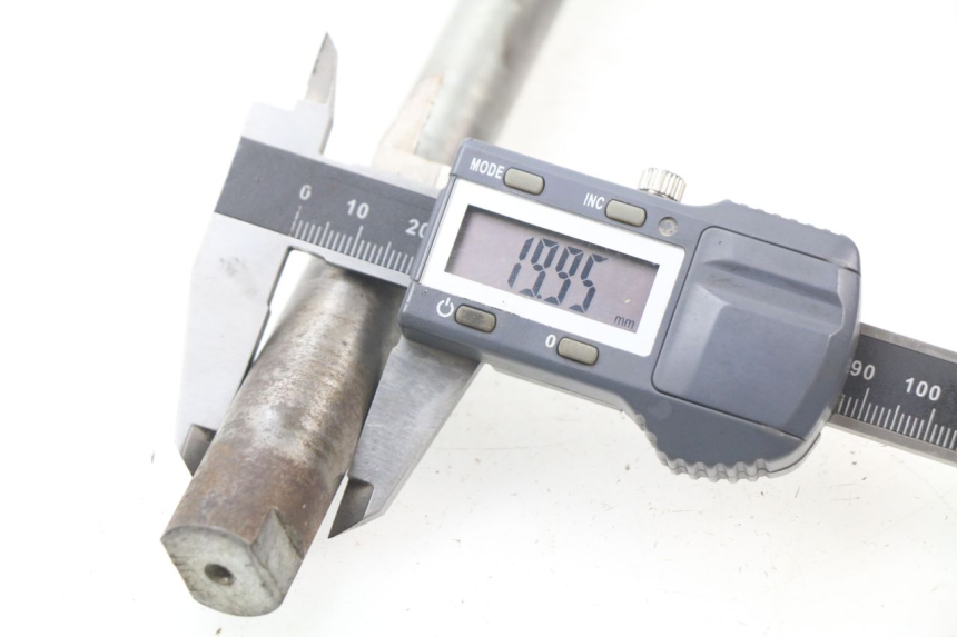photo de AXE ROUE AVANT MAICO MX 320 (1993 - 1994)