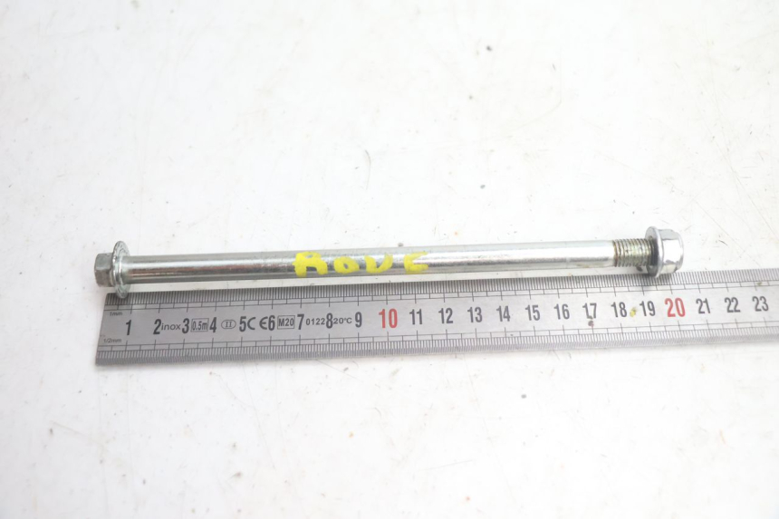 photo de AXE ROUE AVANT JM MOTORS OLDIES 4T 50 (2020 - 2026) - Zoom état d’usage