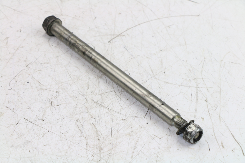 photo de AXE ROUE AVANT PEUGEOT LUDIX PRO 4T 50 (2010 - 2017)
