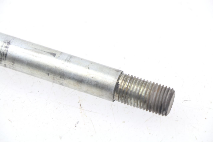 photo de AXE ROUE AVANT PEUGEOT SPEEDFIGHT 3 AIR 50 (2009 - 2015)