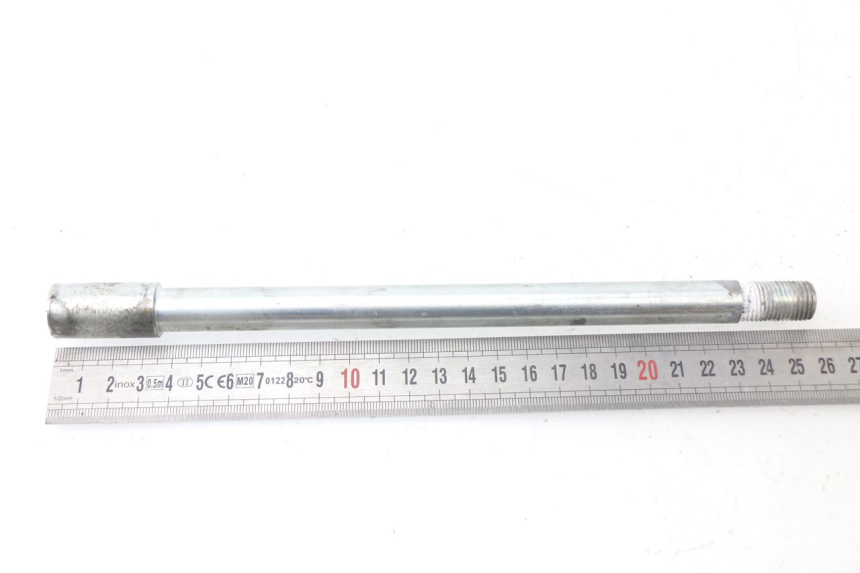 photo de AXE ROUE AVANT PEUGEOT SPEEDFIGHT 3 AIR 50 (2009 - 2015)