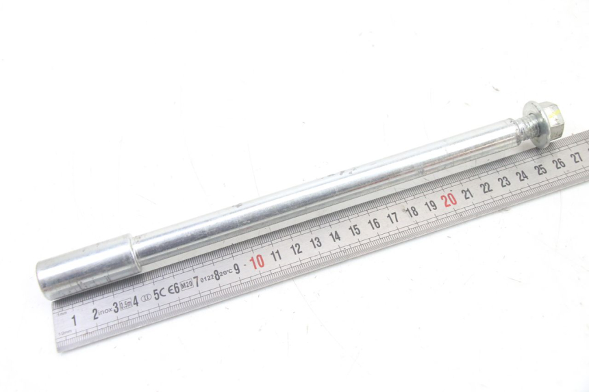 photo de AXE ROUE AVANT PIAGGIO NRG POWER PUREJET 50 (2018 - 2021) - Zoom état d’usage