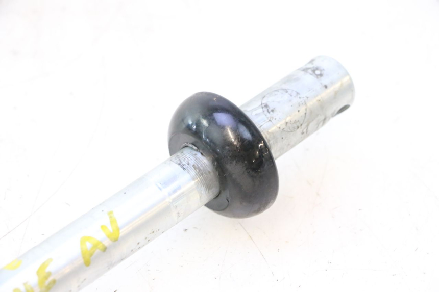 photo de AXE ROUE AVANT HARLEY DAVIDSON ROAD GLIDE FLTRXSE 1920 (2018 - 2022) - Points de fixation
