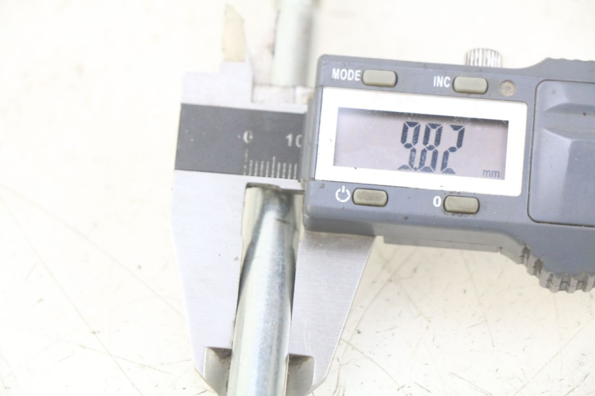 photo de AXE ROUE AVANT TNT MOTOR ROMA 10' 4T 50 (2019 - 2022)