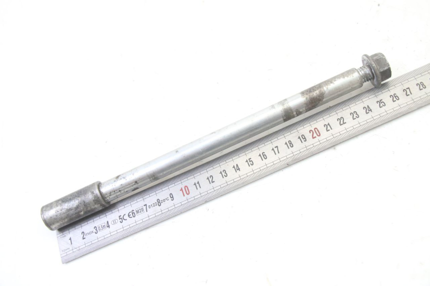 photo de AXE ROUE AVANT GILERA RUNNER SP 50 (2006 - 2008)
