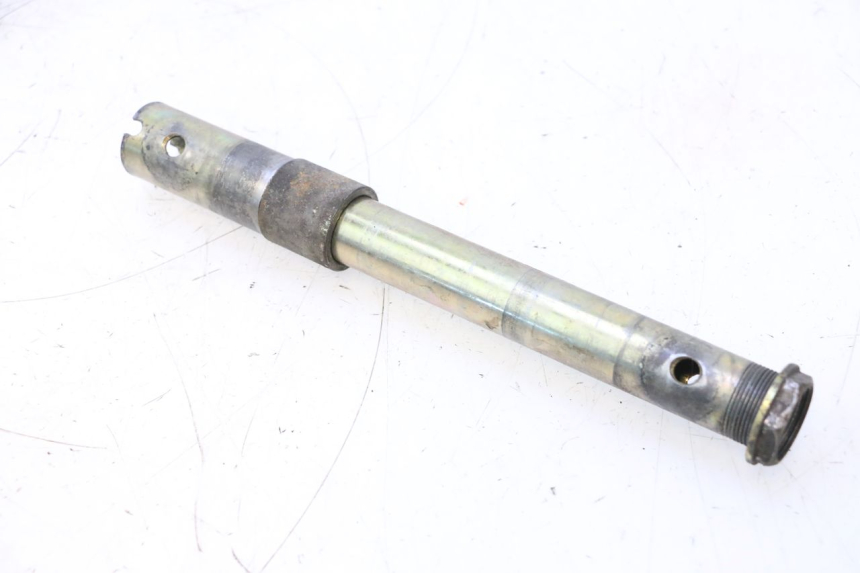 photo de AXE ROUE AVANT DUCATI SS IE DS CARENEE 1000 (2002 - 2006) - Vue principale