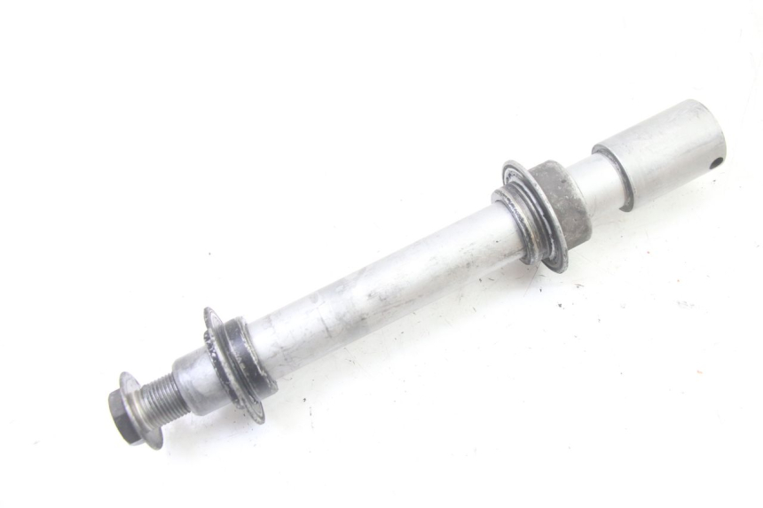 photo de AXE ROUE AVANT HONDA ST PAN EUROPEAN 1300 (2002 - 2013)