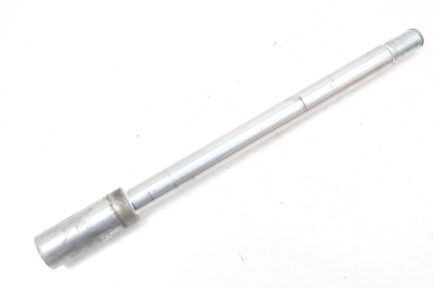photo de AXE ROUE AVANT SUZUKI VL INTRUDER 125 (2004 - 2007)