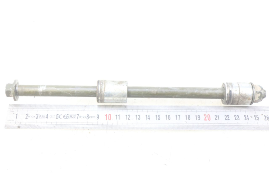 photo de AXE ROUE AVANT SYM WOLF SB 125 (2011 - 2018)