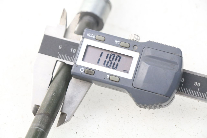 photo de AXE ROUE AVANT VASTRO R-ONE 4T 50 (2014 - 2022)