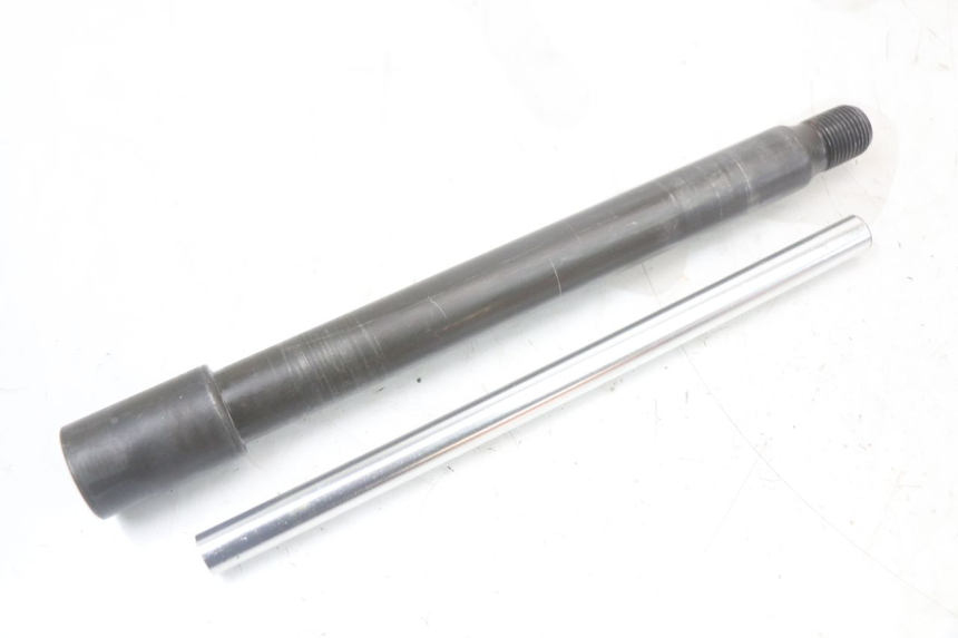 photo de AXE ROUE AVANT YAMAHA FZ1 FAZER 1000 (2007 - 2009)